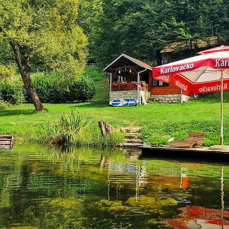 Holiday Home Radocaj Слуни Экстерьер фото