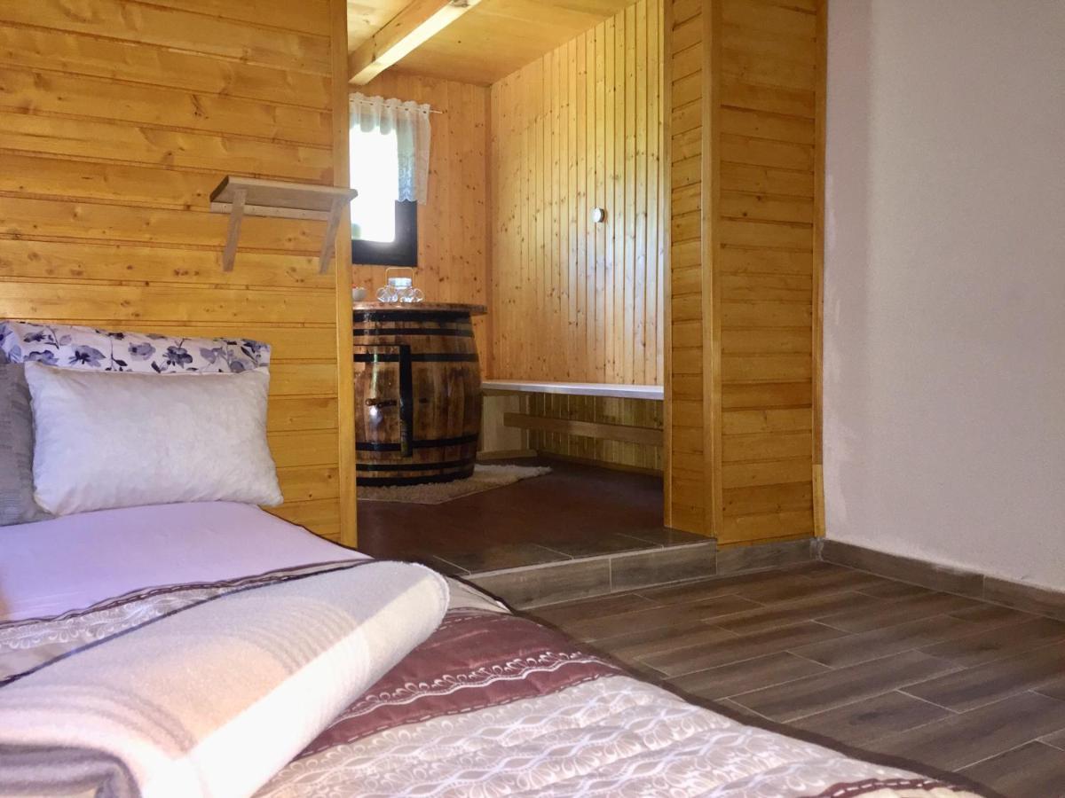 Holiday Home Radocaj Слуни Экстерьер фото
