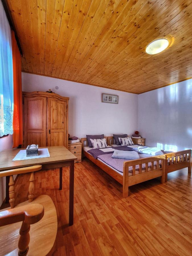 Holiday Home Radocaj Слуни Экстерьер фото